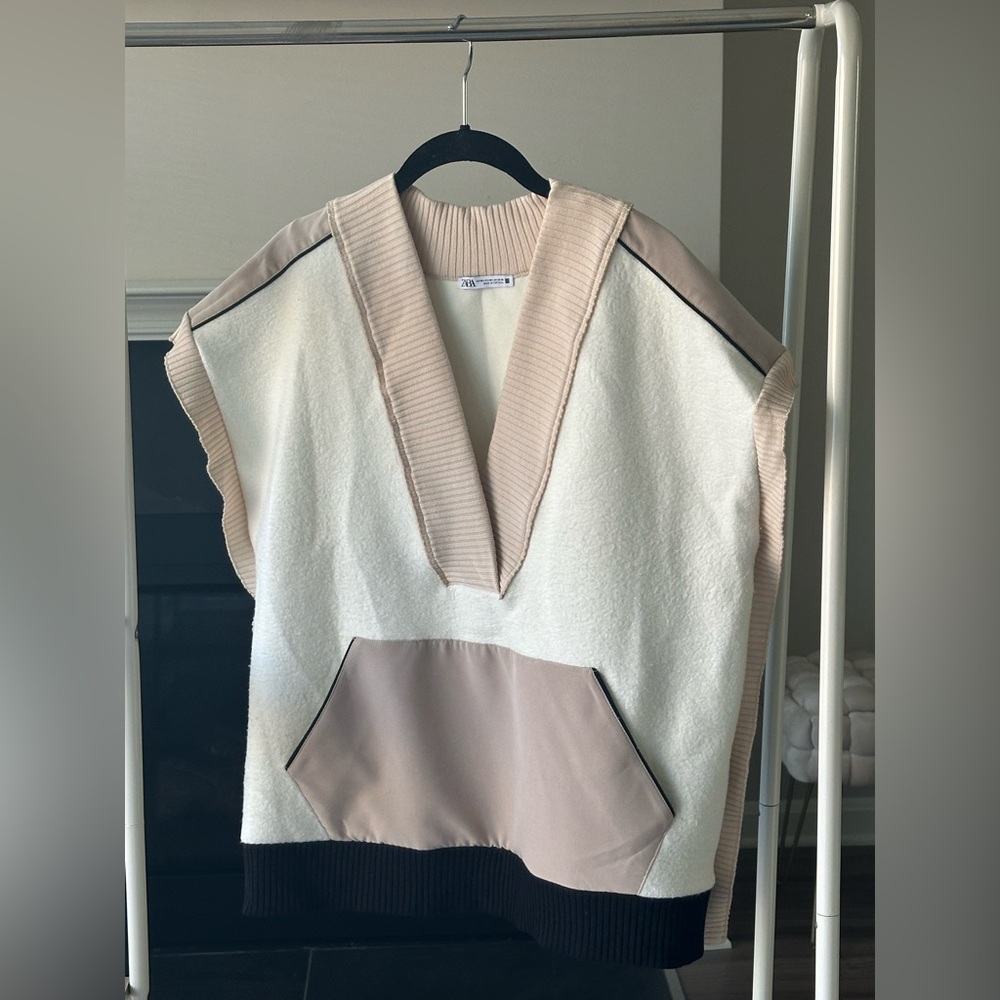 Mixed Material Drop Sleeve Kangaroo Sweater